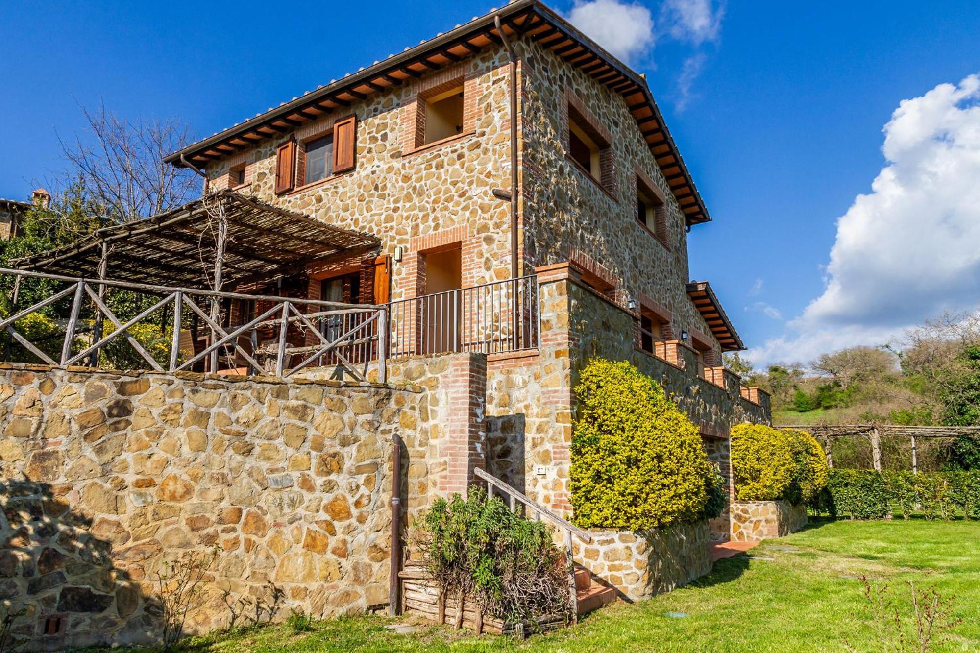 Home With A View In Scansano, Tuscany Экстерьер фото